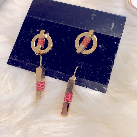 Vintage Tommy Hilfiger 2pc Matching Golden Post & Circle Earrings Jewelry Set - Picture 4 of 16